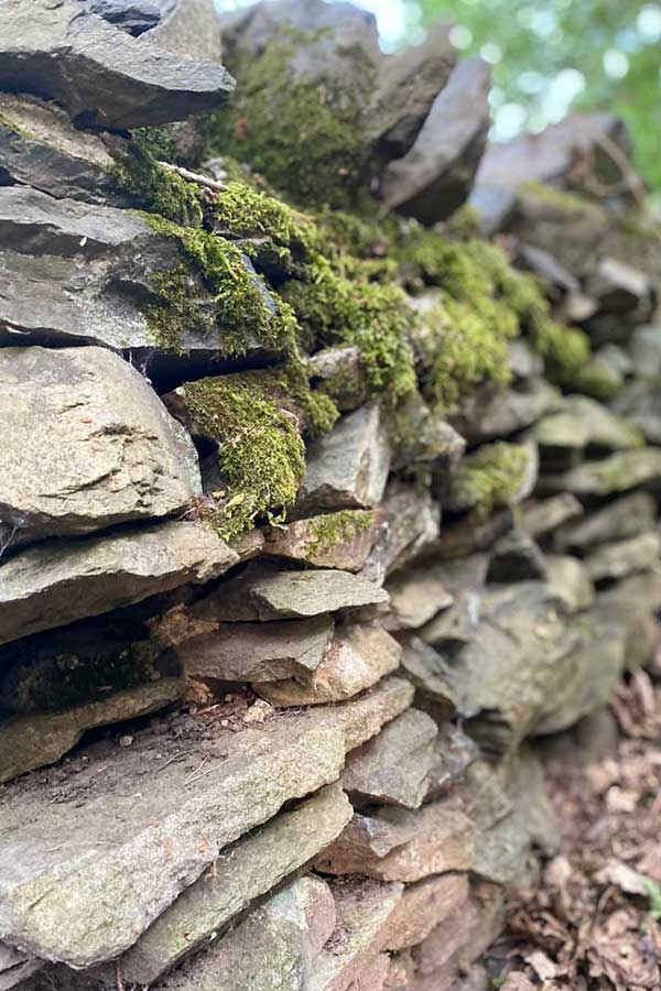 Wall made of rocks